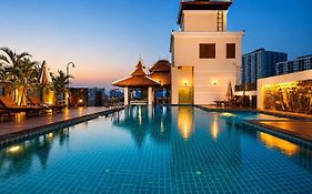 Aiyara Palace